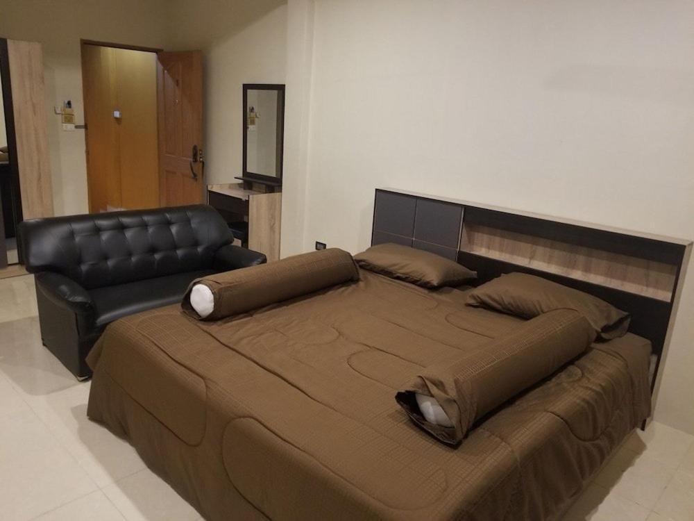 The Main Event Pattaya Bed and Breakfast Εξωτερικό φωτογραφία